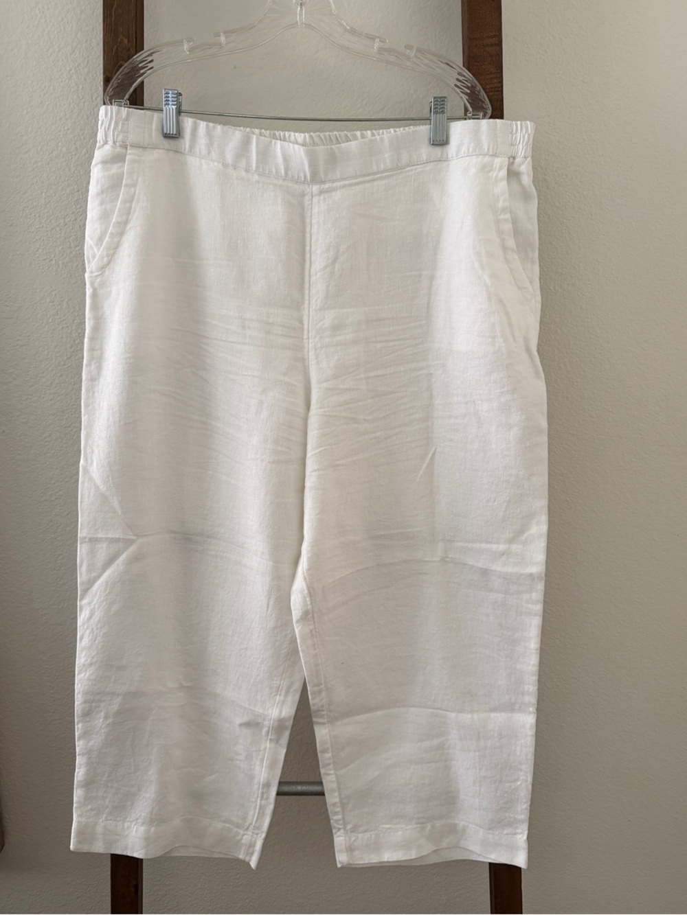 Charter Club White Cropped Linen Blend Pants